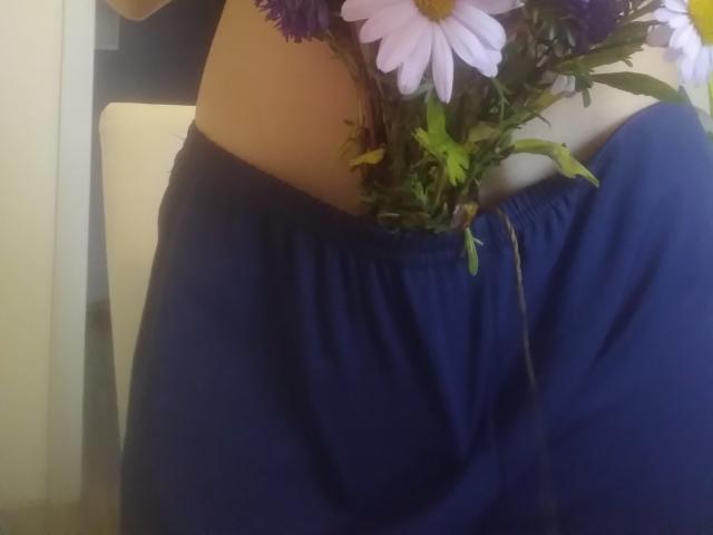 KiraGoldens - Live porn &amp; sex cam - 18160914