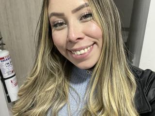 JanneLowry - Live sex cam - 18162658