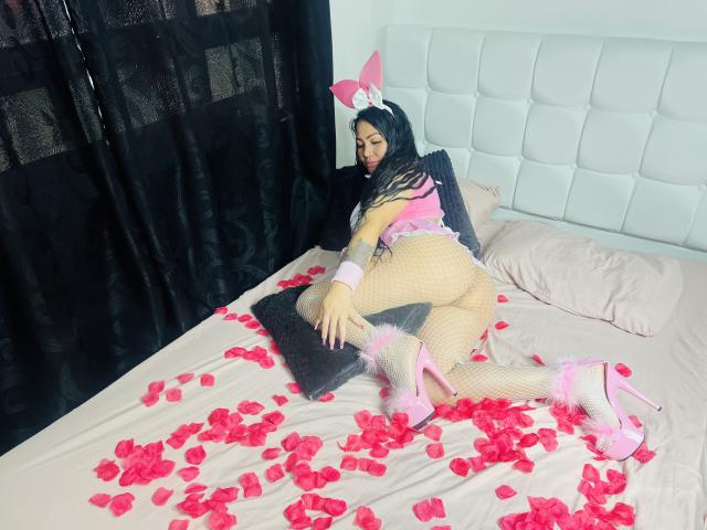 CarlaSexyFontaine - Live Sex Cam - 18164970