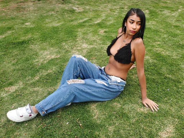 MaddyRyan - Sexe cam en vivo - 18166842