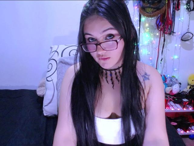 LindaSophieX - Live sex cam - 18177774