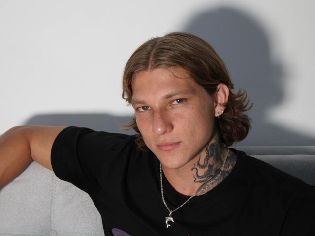 TommyBlue - Sexe cam en vivo - 18179638