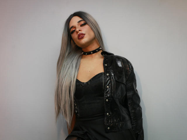 BellaDyGaless - Live Sex Cam - 18183770