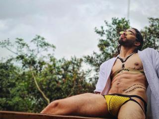 AlessandroSam - Live Sex Cam - 18186130