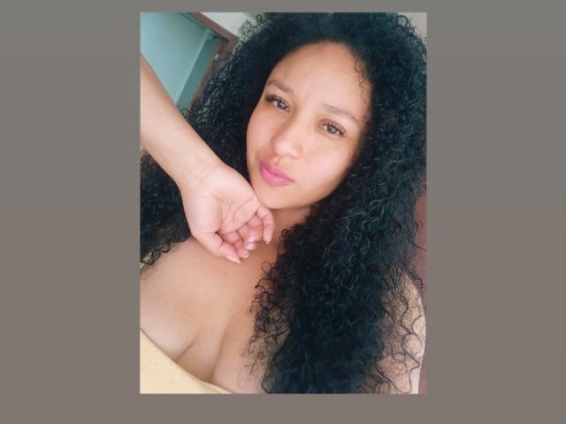 MelaniMouille - Live sexe cam - 18194458