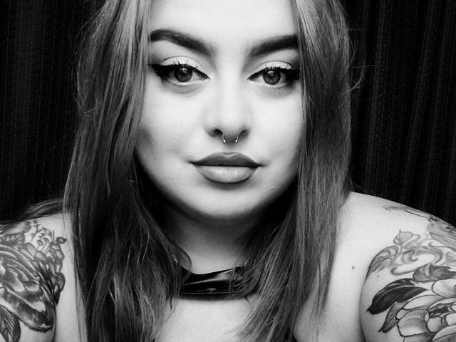 ChaudePourxToi - сексуальная веб-камера в реальном времени - 18195326