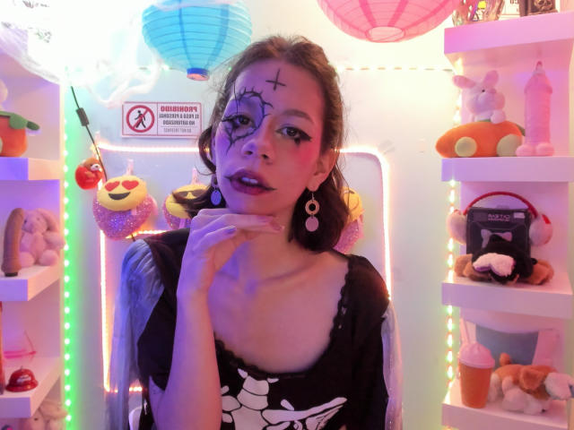 ChloeSorni - Live porn &amp; sex cam - 18195898