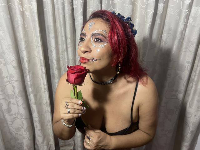 NahelaBigMelonsX - Live sex cam - 18199798