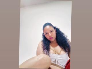 MelaniMouille - Live Sex Cam - 18207030