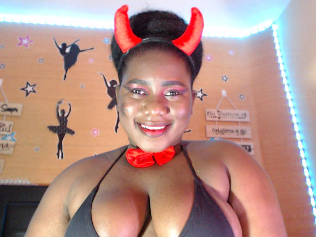 Dilay - Live porn &amp; sex cam - 18207546