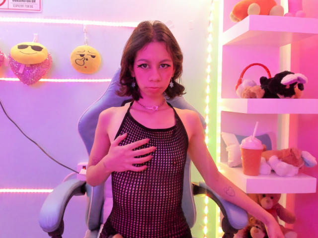 ChloeSorni - Live sex cam - 18212582