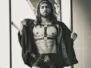 AlessandroSam - Live Sex Cam - 18229666