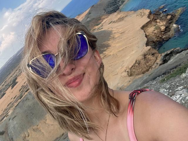 SabrinaMontana - Live porn &amp; sex cam - 18232838