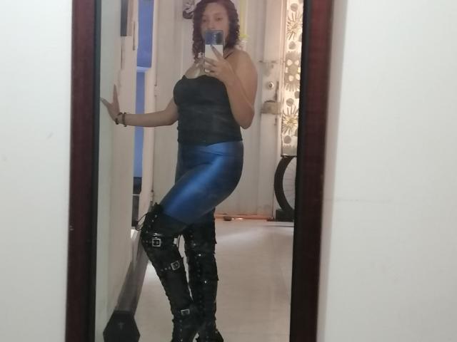 VioletaSwitch - Sexe cam en vivo - 18237414