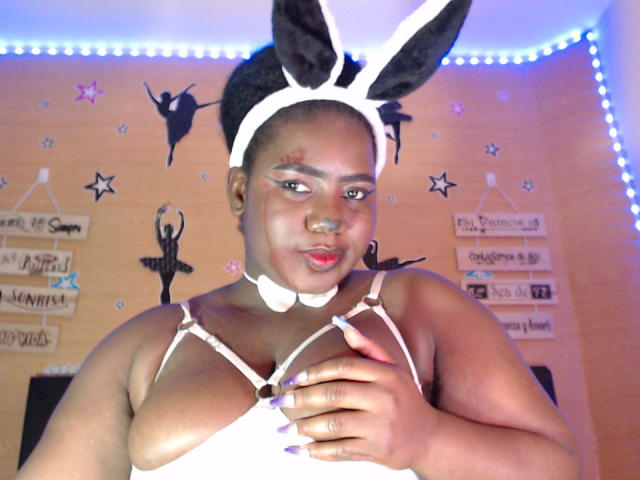 Dilay - Live sex cam - 18237666