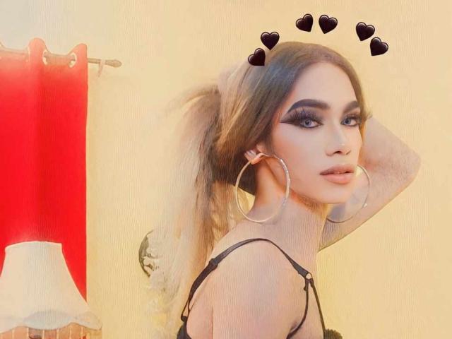 KieraLeeTS - Live sex cam - 18243034