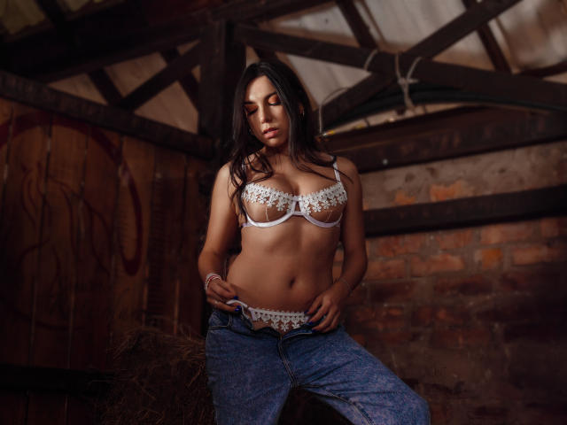 MiaReed - Live porn &amp; sex cam - 18247562