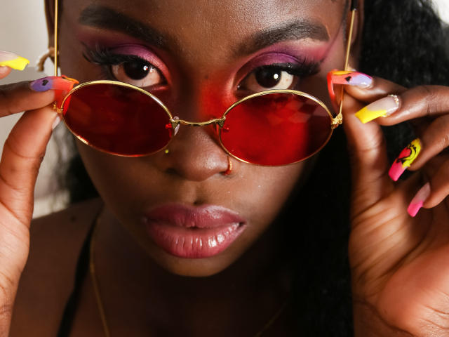 NaomiLoveHot - Live porn &amp; sex cam - 18249926