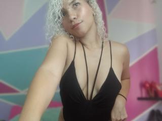 Carolinaz - Live porn & sex cam - 18257802