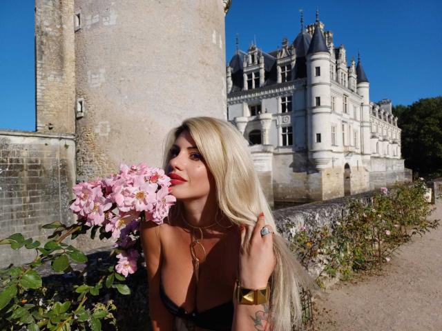 DominatrixAna - Live sex cam - 18272334