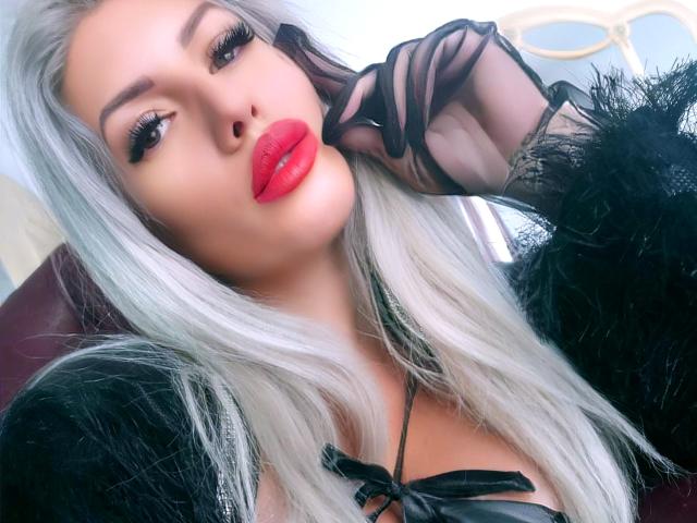 DominatrixAna - Live sex cam - 18273854