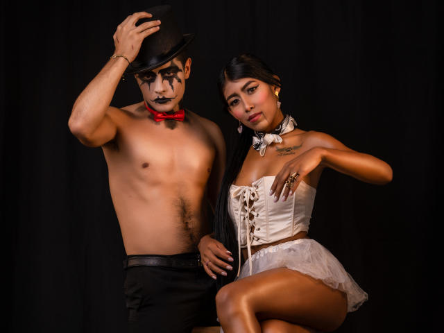 HannaAndMaty - Live sex cam - 18276678