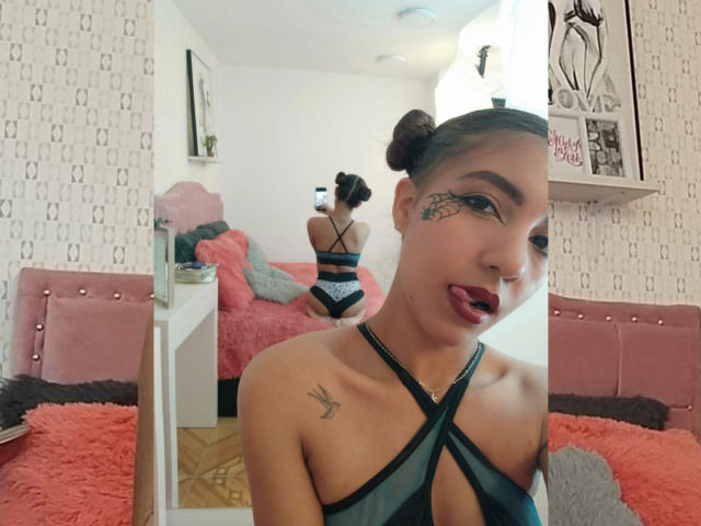 KellyGrace - Live porn &amp; sex cam - 18278550