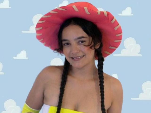 KarlyeKroes - Live Sex Cam - 18280550