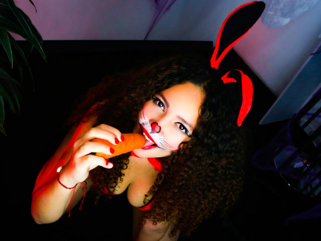 CharlotteCori - Live porn &amp; sex cam - 18285050