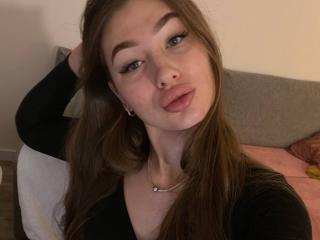 AlikaJeff - Live sex cam - 18288122