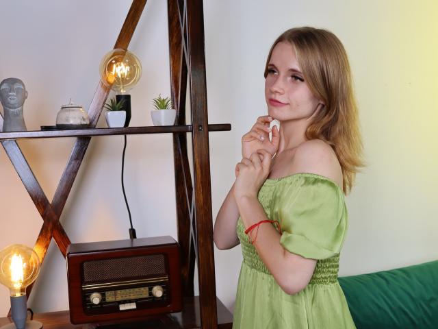 MargaritaKis - Live Sex Cam - 18288374