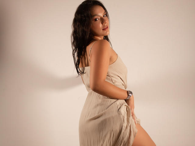 AlondraWm - Live Sex Cam - 18297974