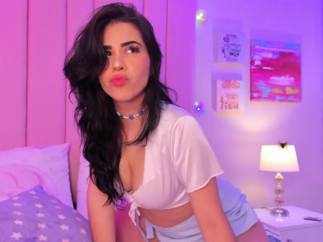 KeriAnn - Live Sex Cam - 18300094