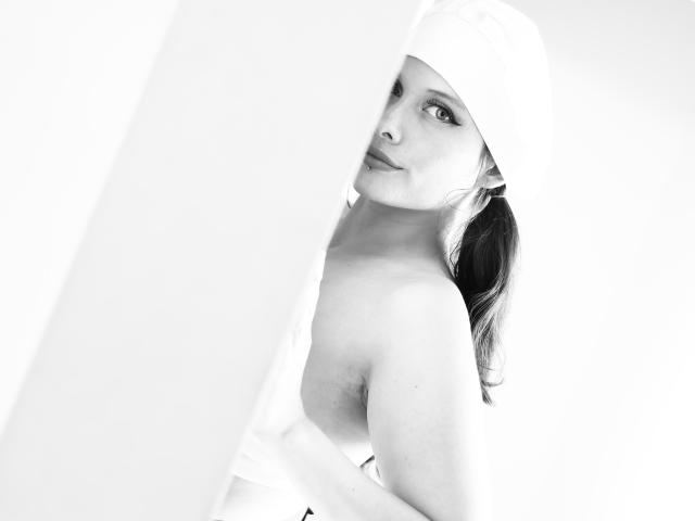 CharlotteBeker - Live porn &amp; sex cam - 18305162