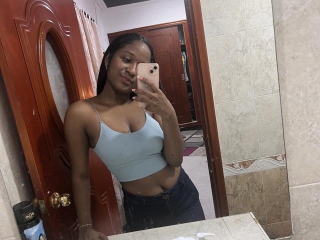 MelanyScoth - Live sex cam - 18307818