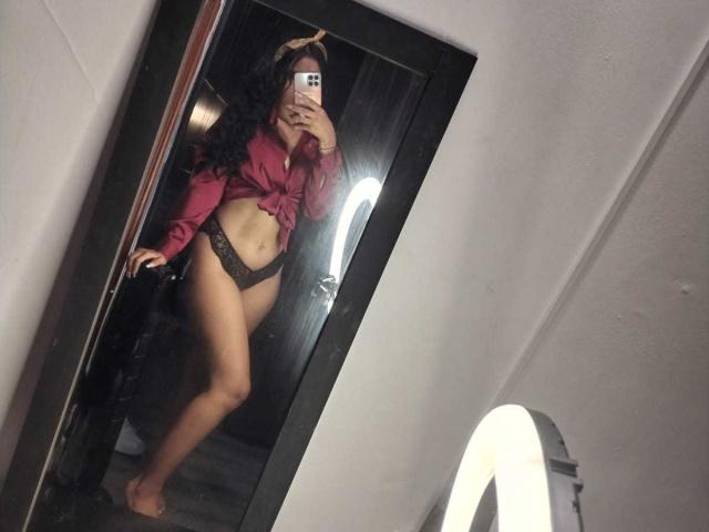 KarolineWatson - Live porn &amp; sex cam - 18311286