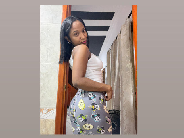 MelanyScoth - Sexe cam en vivo - 18312418