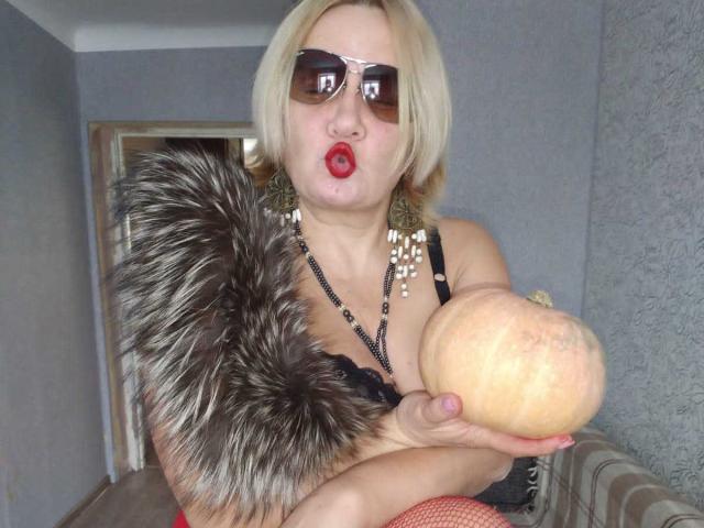 HelenaGloss - Live sex cam - 18317462