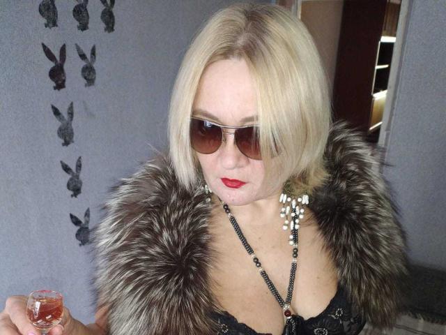 HelenaGloss - Live sex cam - 18317470