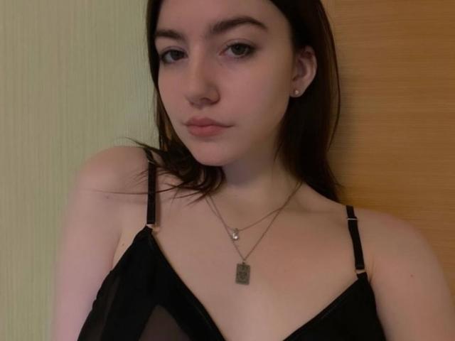 VinnaSkyHott - Live sexe cam - 18322350