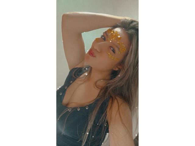 ValeriaHunter69 - Sexe cam en vivo - 18338630
