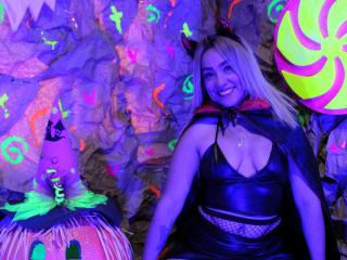 StrellaYomy - Live porn & sex cam - 18340146