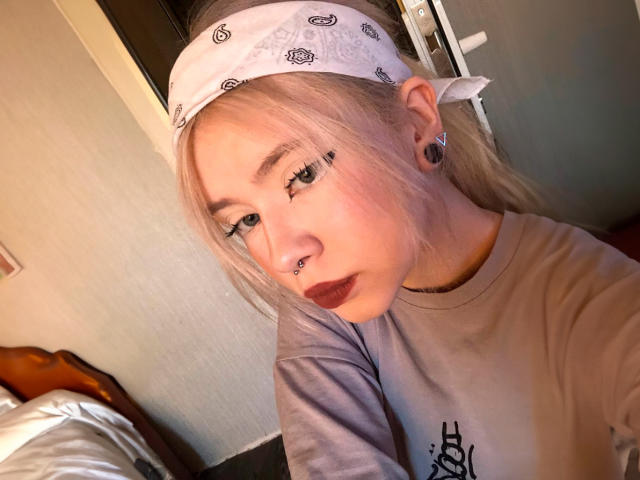 EvaAhCute - Sexe cam en vivo - 18340390