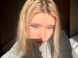 EvaAhCute - Sexe cam en vivo - 18340394