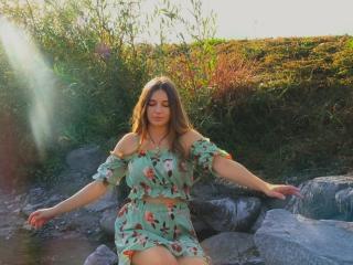 ElizaSaner - Live Sex Cam - 18341226