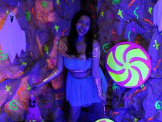 EmilyPrincessx - Live porn &amp; sex cam - 18341622