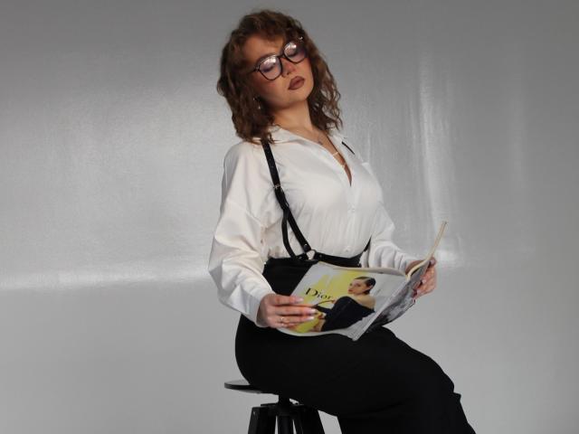 StacyYellig - Live sex cam - 18343266