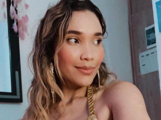 LuciaCortez - Live sex cam - 18350382