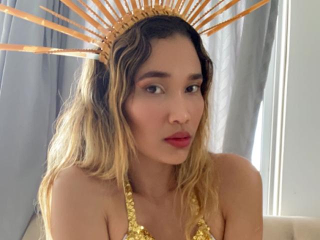 LuciaCortez - Live sex cam - 18350386