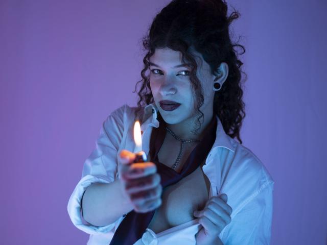 WendyBeckerX - Live sex cam - 18353290
